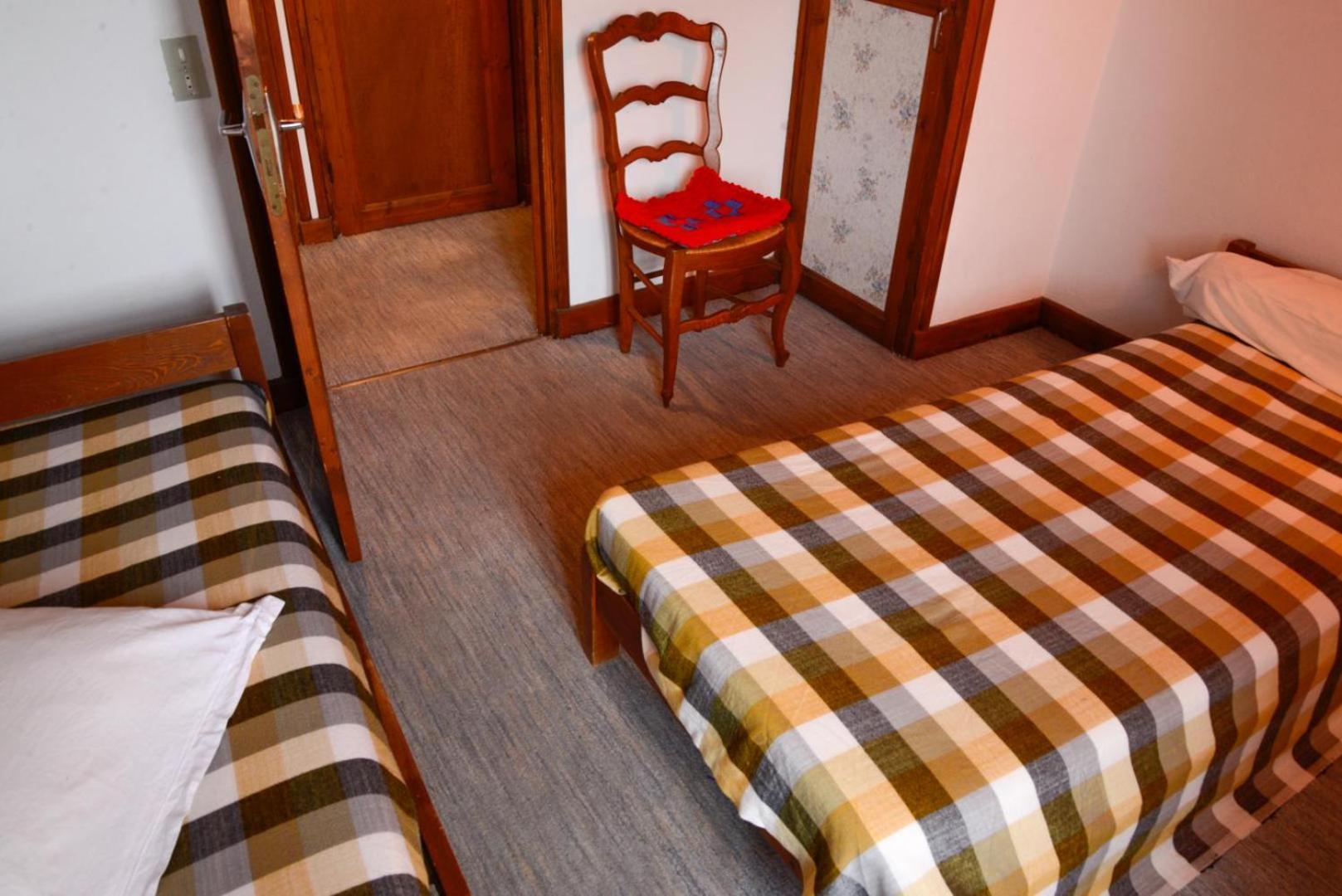 Gite Location 5/7 Pers A Grandviala La Chaze-de-Peyre Extérieur photo