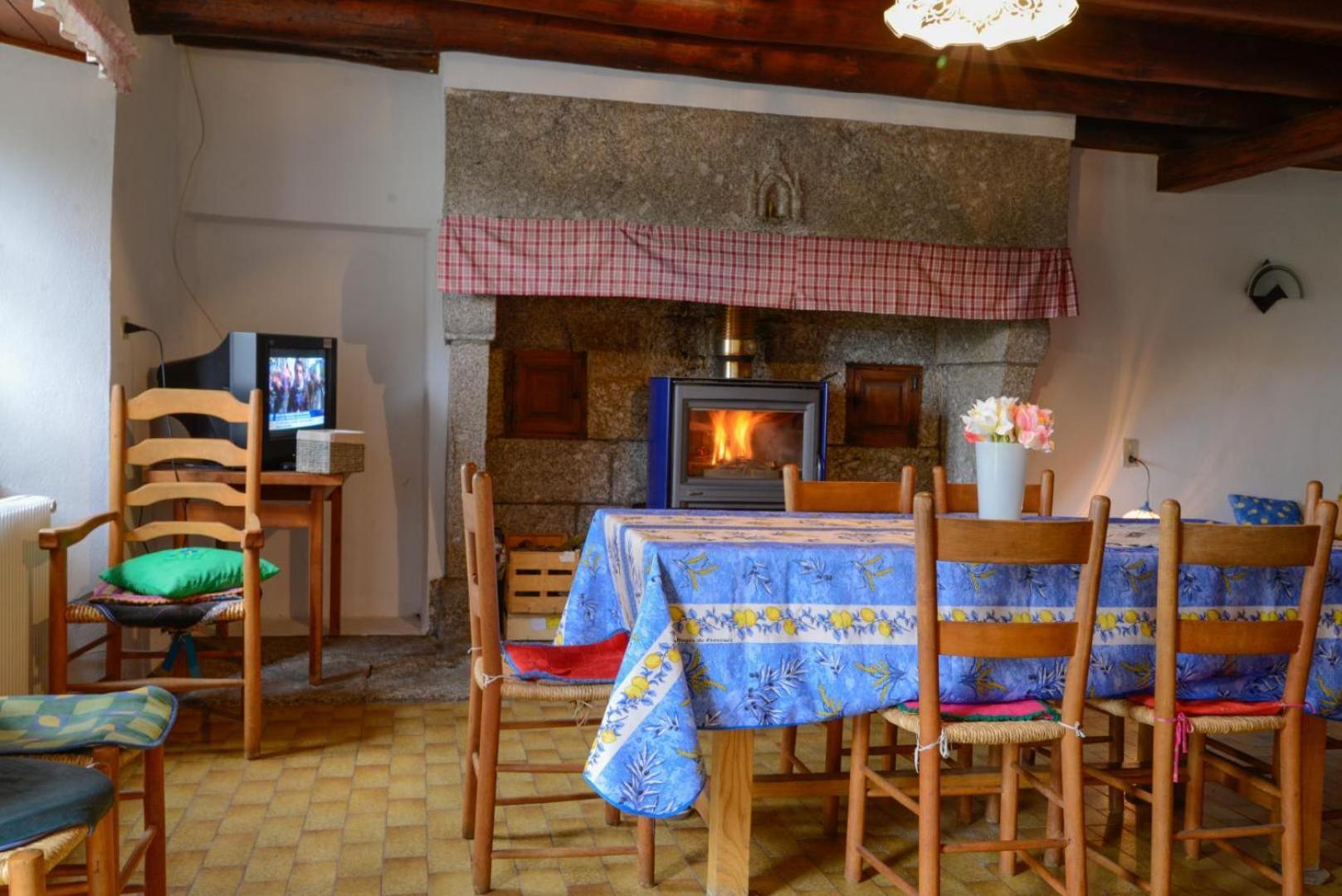 Gite Location 5/7 Pers A Grandviala La Chaze-de-Peyre Extérieur photo